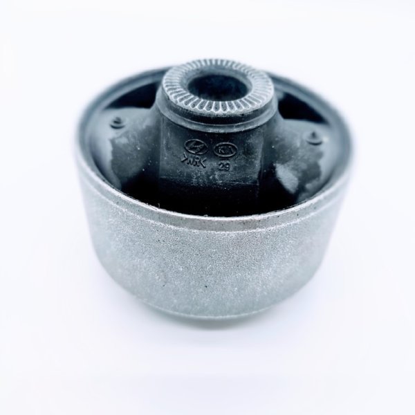 BUJE GRANDE DE LA TIJERA PARA HYUNDAI GRAND STAREX H1 2016